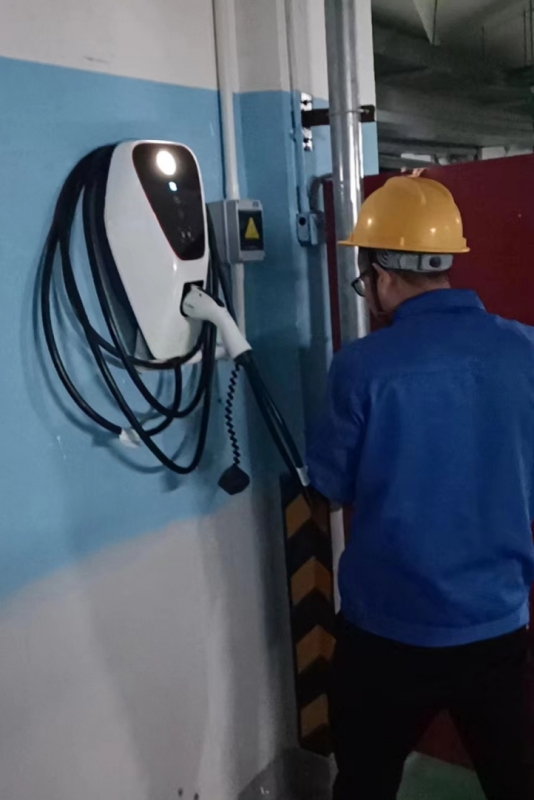 Analyzing Development on Current State of Global EV Charging Infrastructure